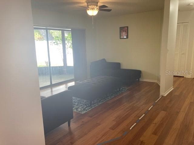 Building Photo - 1050 Wexford Leas Blvd