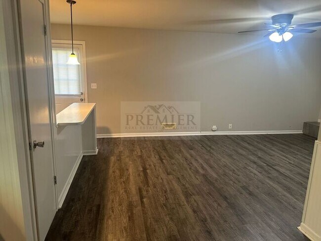 Building Photo - 6408 Blue Ridge Cutoff