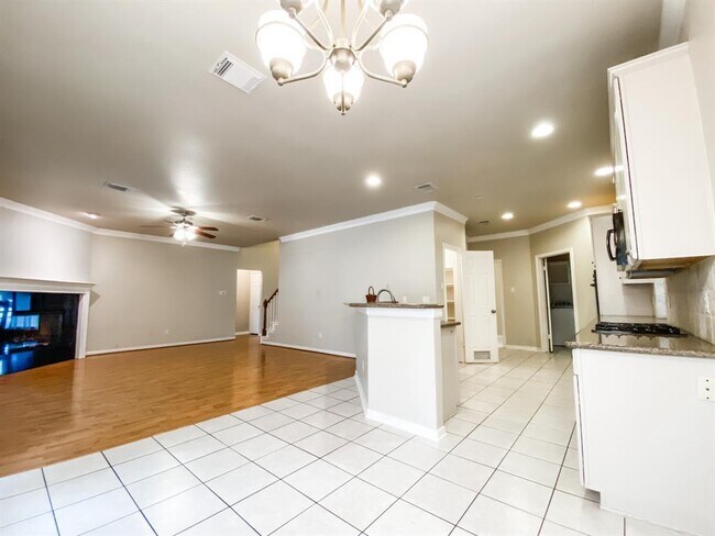 Building Photo - 13030 Mossy Ridge Cove