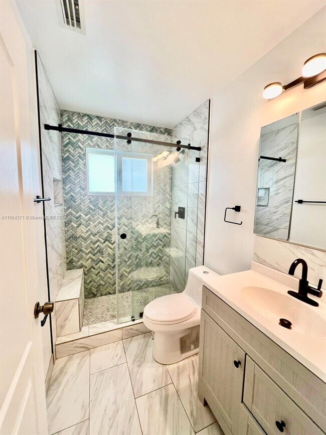 Building Photo - 9941 NW 32nd St