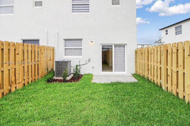 Building Photo - 26848 SW 121st Ave