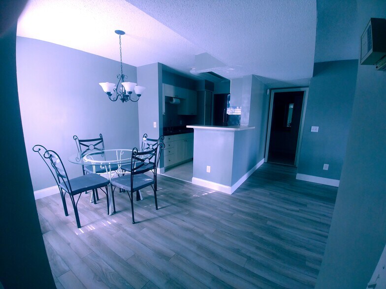 Building Photo - 10200 Belle Rive Blvd