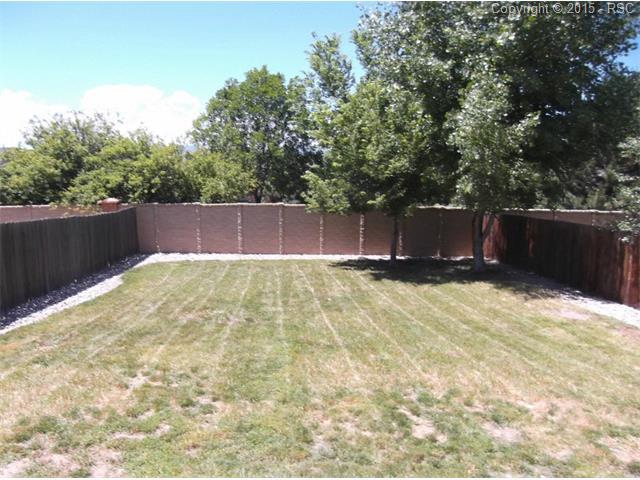 Large Fenced backyard with patio - 5812 Brennan Avenue
