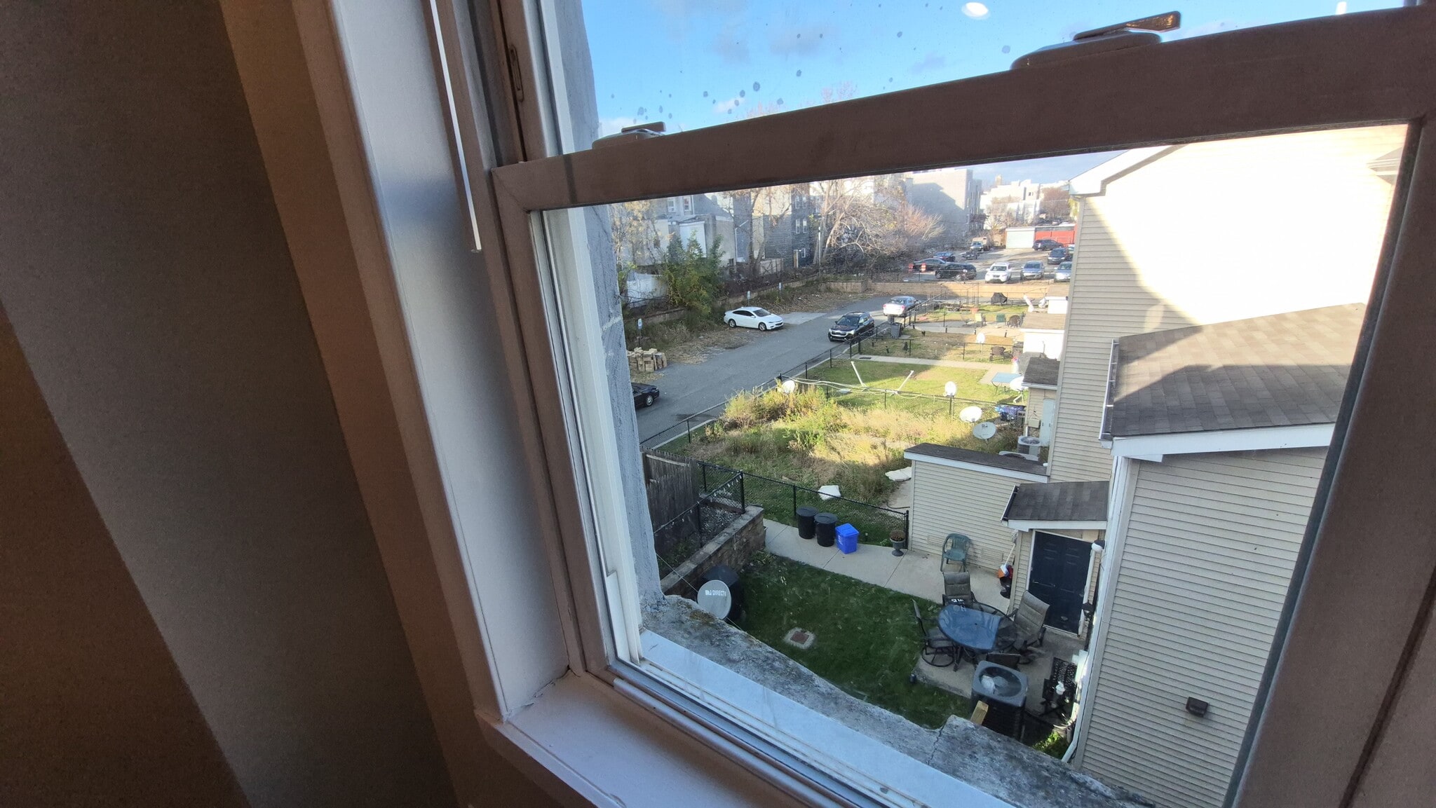 Building Photo - 605 Cecil B Moore Ave