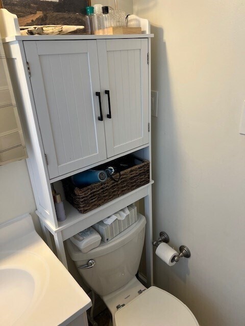 Building Photo - 36 Willow St