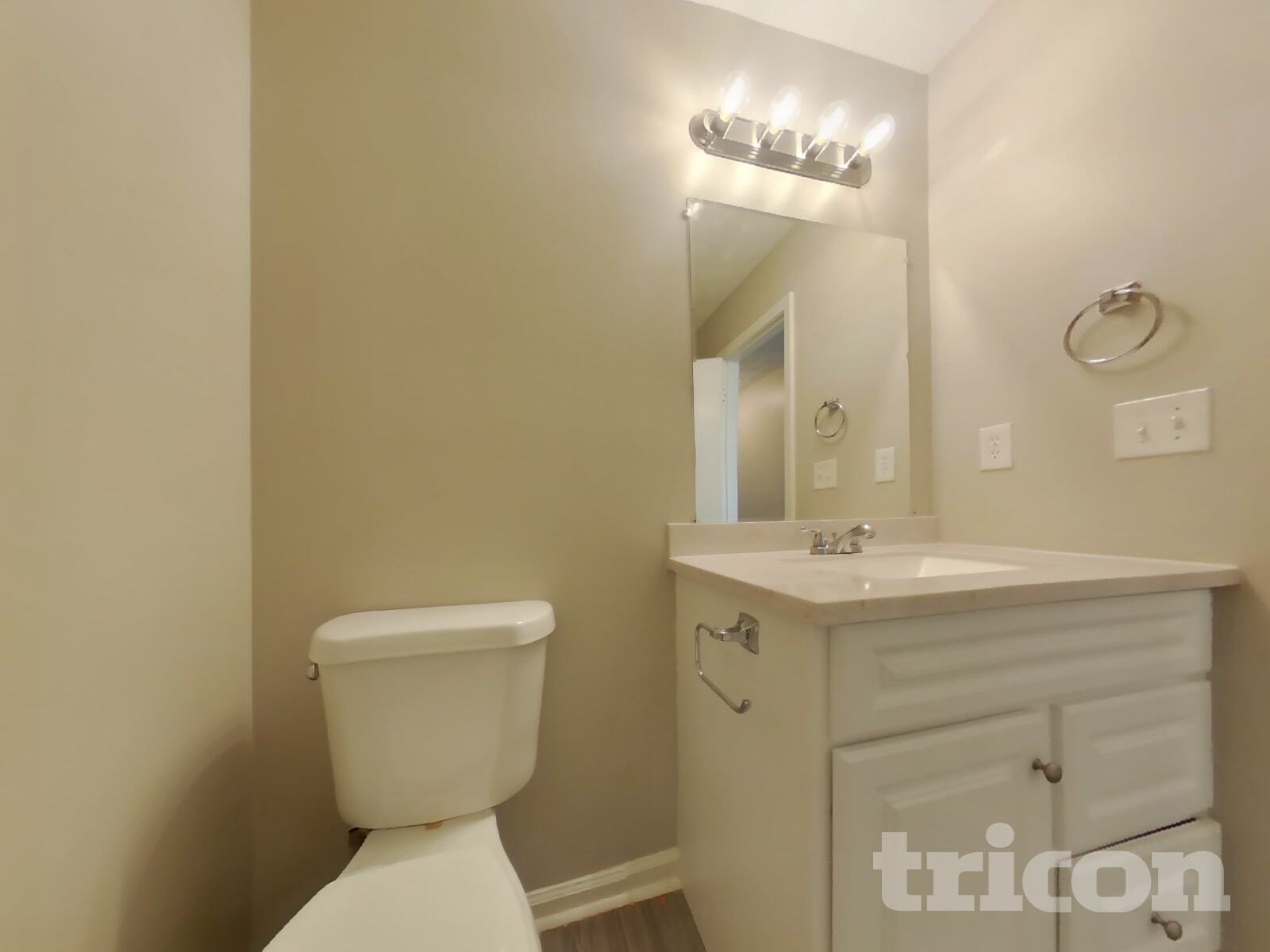 Building Photo - 1515 Olde Oak Dr