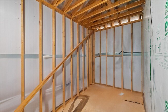 Building Photo - 2215 Blue Duck Ln