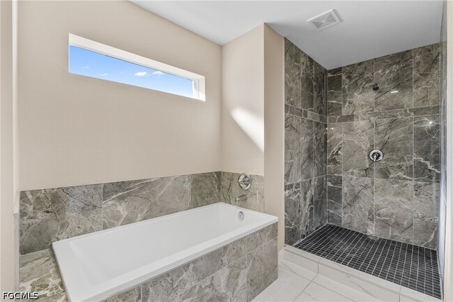 Building Photo - 3513 NE 17th Pl