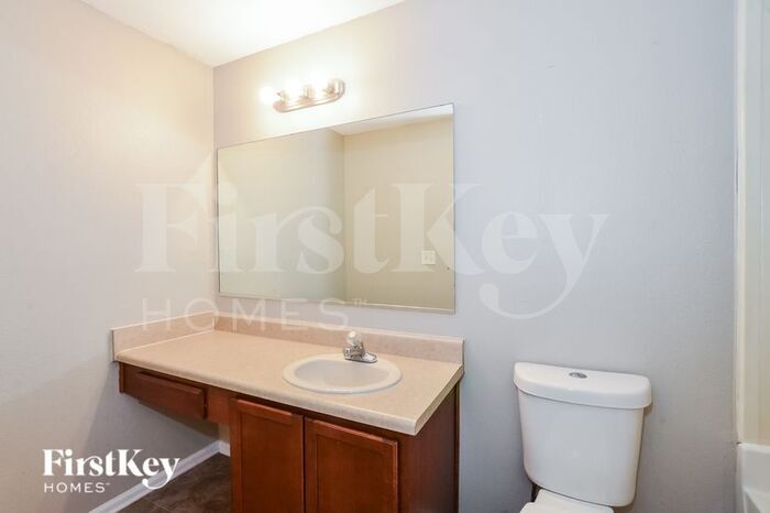 Building Photo - 9963 Chariden Dr