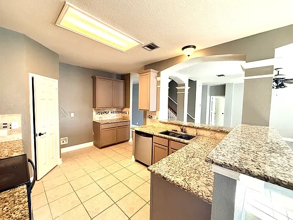 Building Photo - 3526 Blackstone Run