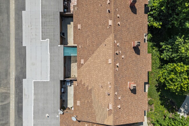 Building Photo - 14456 Foothill Blvd