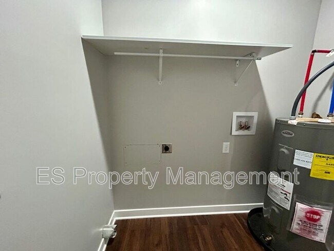 Building Photo - 1602 Quill St