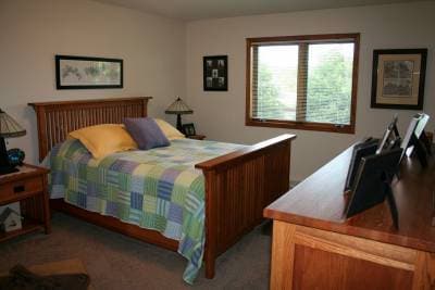 Main Level Master Bedroom Suite - 979 11th Ave S