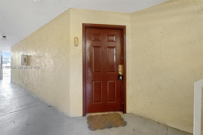 Building Photo - 12400 Vista Isles Dr