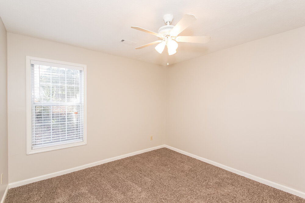 Building Photo - 470 Rosehill Dr