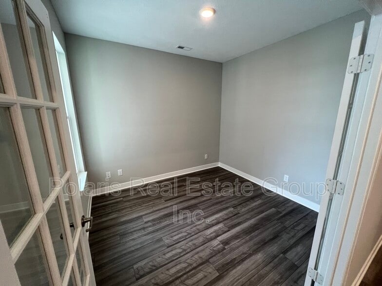 Building Photo - 1674 Garwood Dr