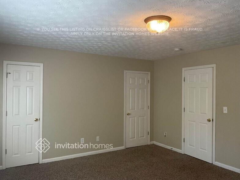 Building Photo - 615 Simon Ive Dr