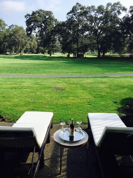 Building Photo - 662 Cottage Dr