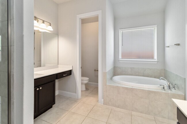 Building Photo - Beautiful 3-bed, 2-bath home for lease in the Oaks at San Gabriel in Georgetown!