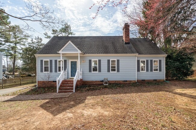 Building Photo - PRICE DROP on Beautiful 4 Bedroom 3 Bathroom Home in North Chesterfield ***Available Early April***