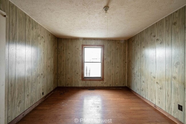 Building Photo - "Charming 1-Bedroom Retreat in Kokomo – Cozy 600 Sq Ft with Modern Comforts!"