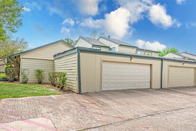 Building Photo - 7180 S Dairy Ashford Rd