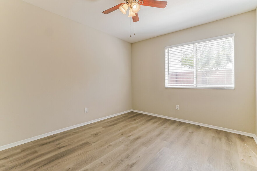 Building Photo - 91 N Soho Pl