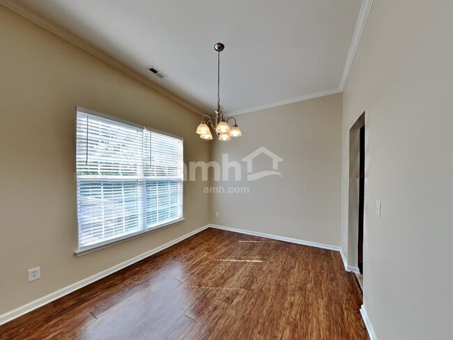 Building Photo - 6862 Babbling Brook Ln