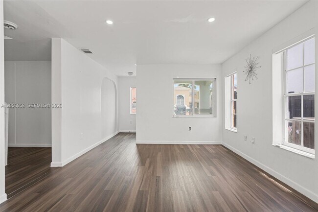 Building Photo - 13990 SW 160th Terrace