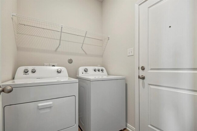 Building Photo - 408 Mystic Slopes Dr