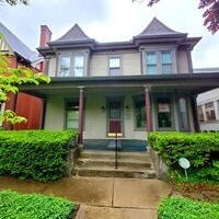 Building Photo - 439 Grafton Ave