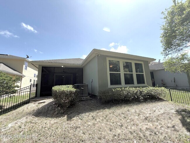 Building Photo - 197 Spring Park Ave