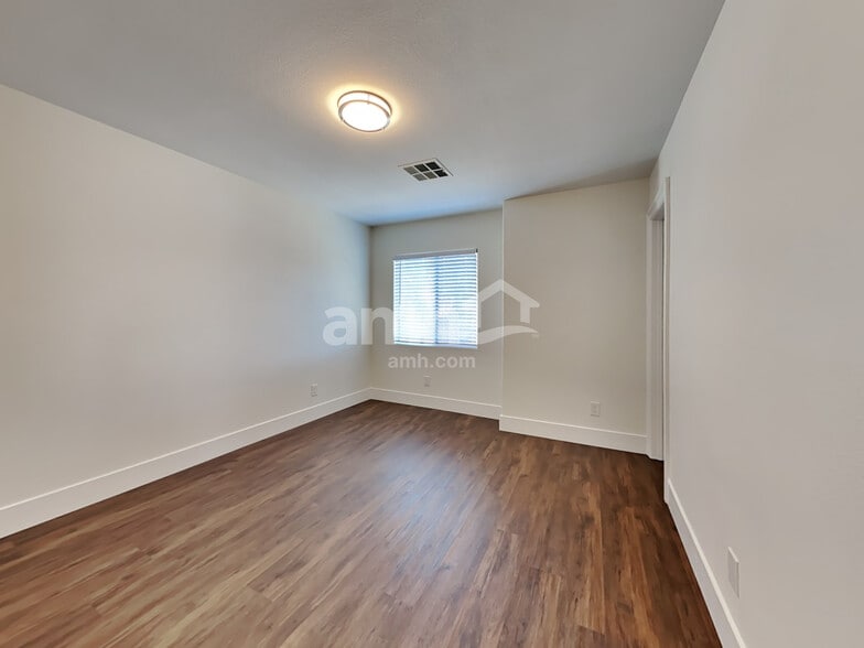 Building Photo - 2278 Laramine River Dr