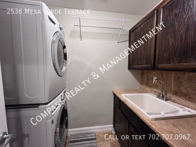 Building Photo - 2536 Mesa Verde Terrace