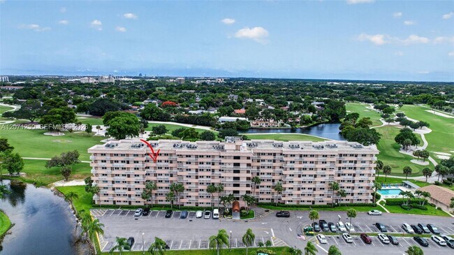Building Photo - 250 Jacaranda Dr