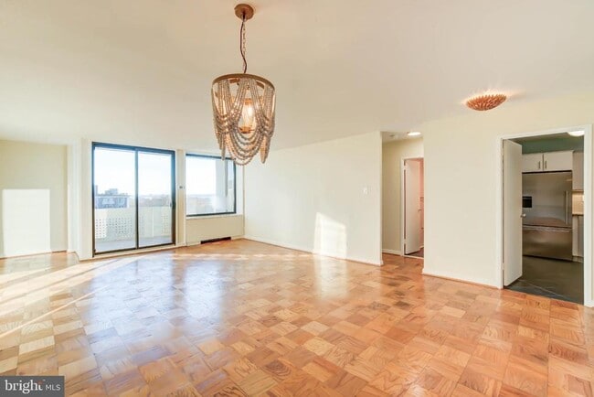 Building Photo - 490 M St SW