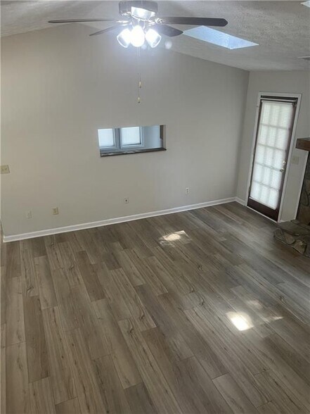 Building Photo - 4858 Chapelle Ct