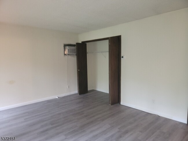 Building Photo - 118 Tomahawk Terrace