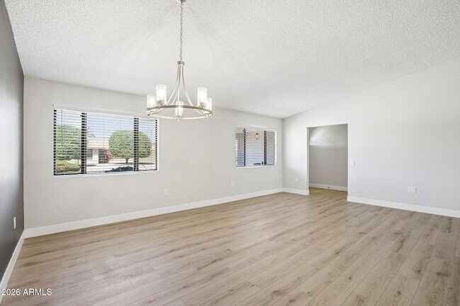 Building Photo - 12839 W Blue Bonnet Dr