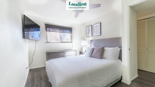 Building Photo - 4805 Marquette Ave. NE