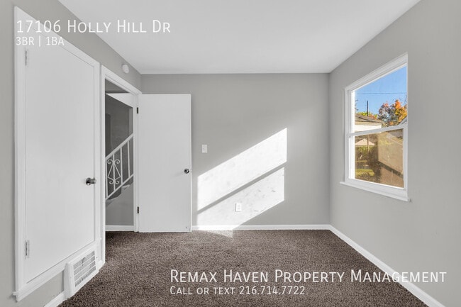 Building Photo - 17106 Holly Hill Dr