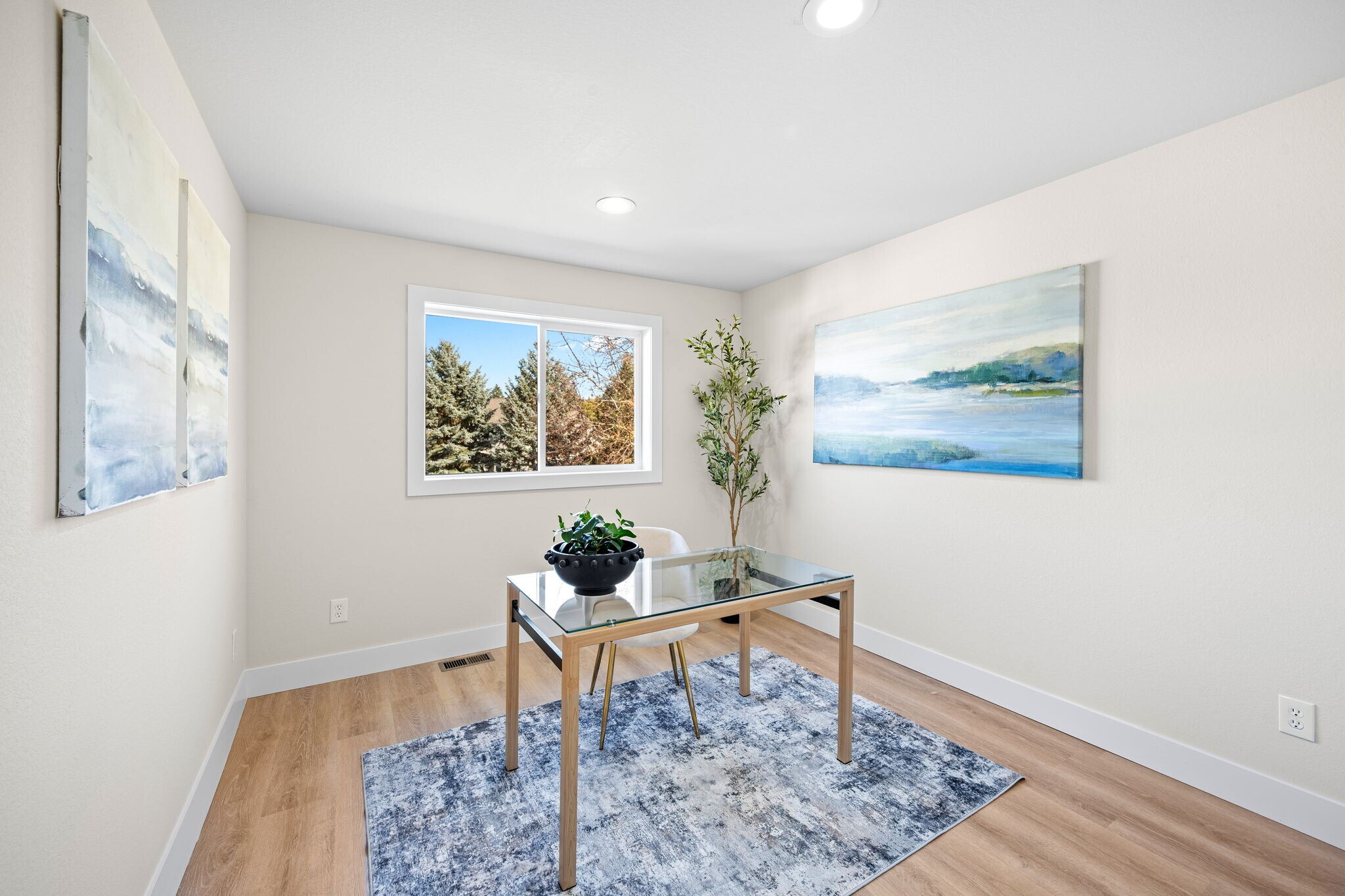 Building Photo - 1721 Northshore Dr