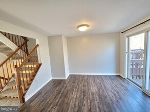 Building Photo - 5584 Talbot Ct