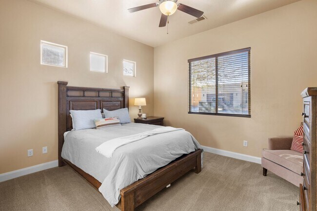 Building Photo - Sand Hollow Sunrise