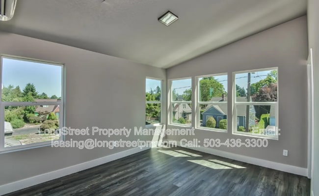 Building Photo - 3617 NE Webster St