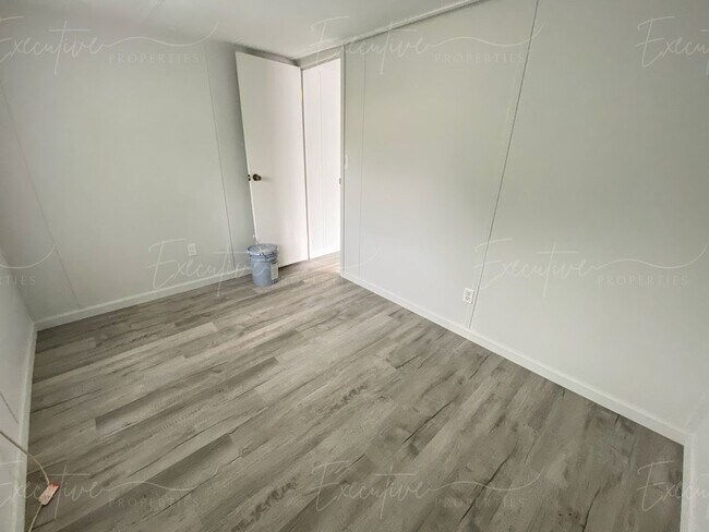 Building Photo - Recently Remodeled 3-Bed Mobile Home in Sulphur