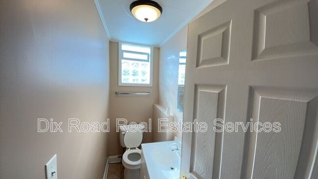 Building Photo - 4763 Dale Ave