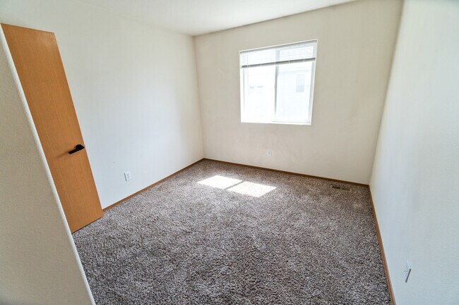 Building Photo - 2814 N 14th Pl