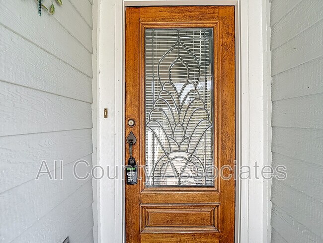 Building Photo - 1007 S Pointe Alexis Dr