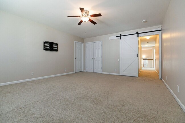 Building Photo - 808 Callahan Pl